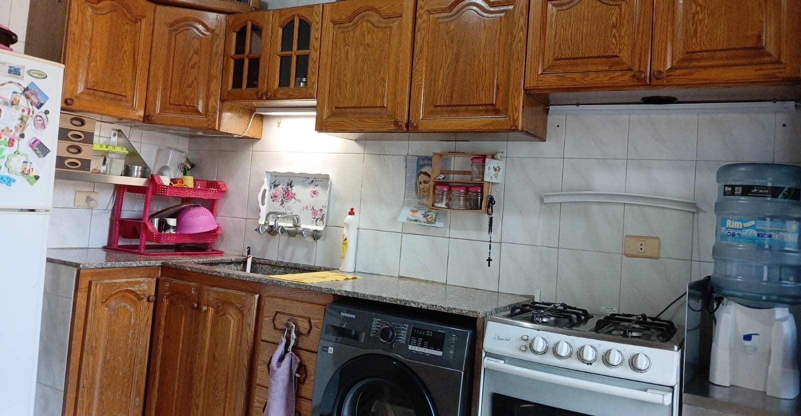 Ref (MM56.A.74)APARTMENT FOR SALE | MAZRAAT YECHOUA

• City: Mazraat Yechoua
• Surface area: 110 sqm
• Floor: 4th floor
• Bedrooms: 2
• Bathrooms: 1
• Kitchen
• Salon & dining area
• Balconies
• Parking: 1 spot
• View: Partial view
• Asking price: $120,000 (non-negotiable)
• Owner: Nathaline Tabatian | +961 71 101 589

Features:
• Hot deal in Mazraat Yechoua
• Excellent location
• Spacious 2-bedroom apartment
• 2 bathrooms
• Balconies
• Private parking
• Partial view
• Ideal for living or investment
• Excellent opportunity at $120,000